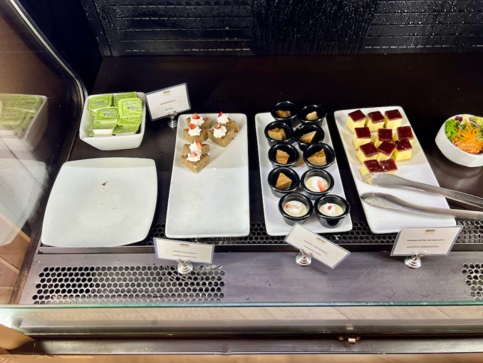 BUSINESS LOUNGE AT CANCUN AIRPORT (INTERNATIONAL TERMINAL)