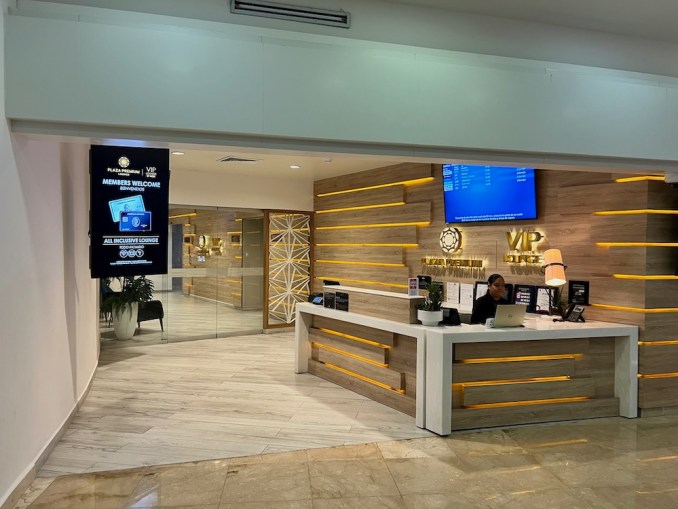 BUSINESS LOUNGE AT CANCUN AIRPORT (INTERNATIONAL TERMINAL)