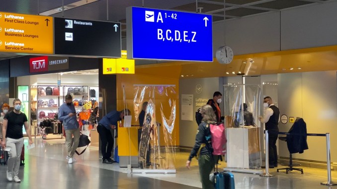 LUFTHANSA LOUNGE ENTRANCE AT FRANKFURT AIRPORT