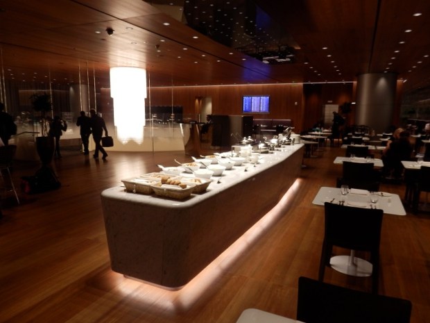 AL MOURJAN BUSINESS LOUNGE: RESTAURANT