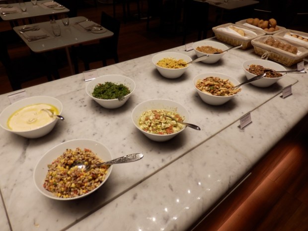 AL MOURJAN BUSINESS LOUNGE: RESTAURANT: BUFFET