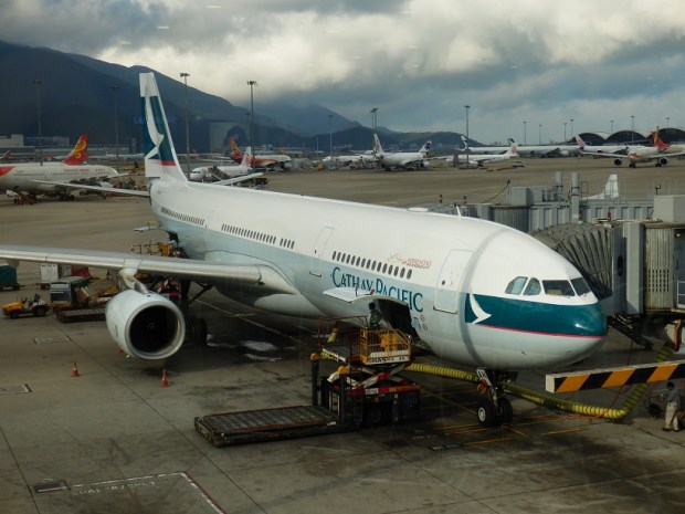 CATHAY PACIFIC AIRBUS A330-300 (AFTER LANDING IN HONG KONG)