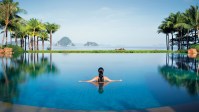top 10 best ritz-carlton hotels & resorts in the world