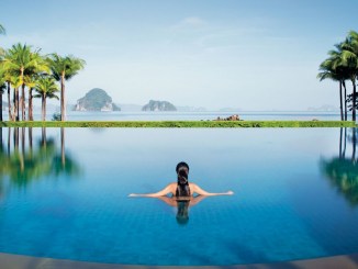top 10 best ritz-carlton hotels & resorts in the world